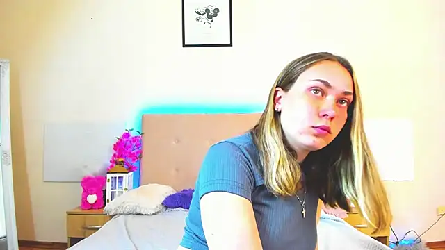 MelanieCuty online show from May 2026 05:37:02 AM