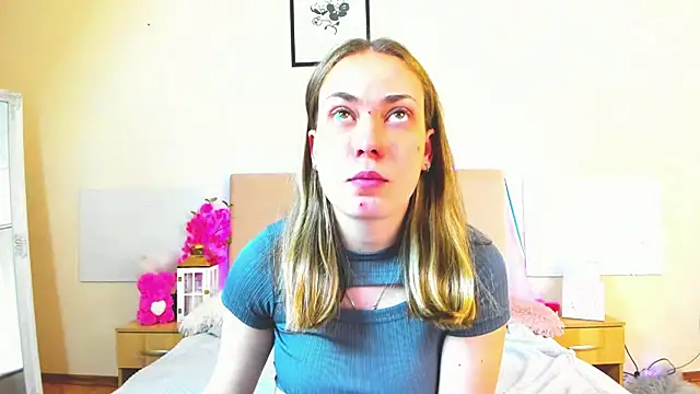 MelanieCuty online show from June 2026 05:32:02 AM