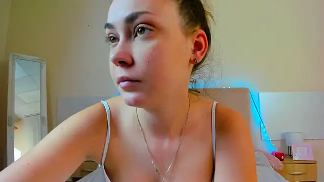 MelanieCuty online show from July 2026 05:27:02 AM