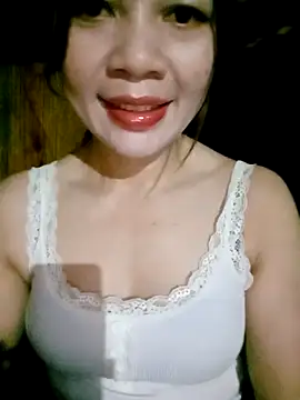 Yiyi102300 online show from May 2026 11:21:02 PM