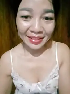 Yiyi102300 online show from May 2026 01:57:16 AM