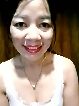 Yiyi102300 online show from June 2026 12:32:02 AM