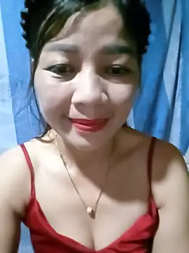 Yiyi102300 online show from July 2026 09:15:01 AM