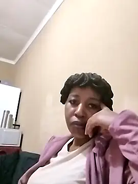 Prettylicou online show from May 2026 03:39:02 PM