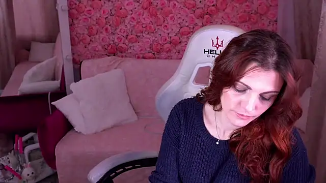 Snapshot of FireFoxxxxxy chatting on March 2026 07:14:02 AM FireFoxxxxxy online show from March 2026 07:14:02 AM