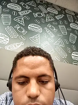 Snapshot of caramelo_peruano chatting on March 2026 05:30:01 PM caramelo peruano online show from March 2026 05:30:01 PM