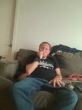 yourMasterisBored online show from May 2026 02:01:02 PM