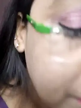 Snapshot of hornyrosy321 chatting on May 2026 05:21:02 PM hornyrosy321 online show from May 2026 05:21:02 PM