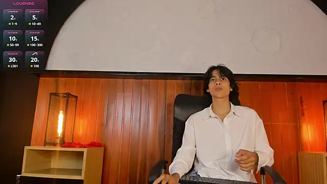 Snapshot of Cheys_Mast chatting on July 2026 12:58:01 PM Cheys Mast online show from July 2026 12:58:01 PM