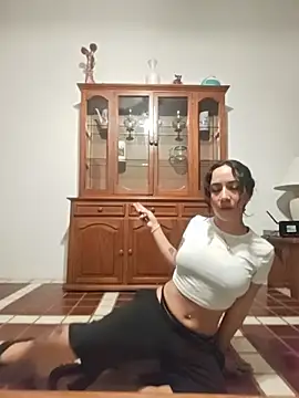 ComeFrutita online show from July 2026 04:30:01 AM