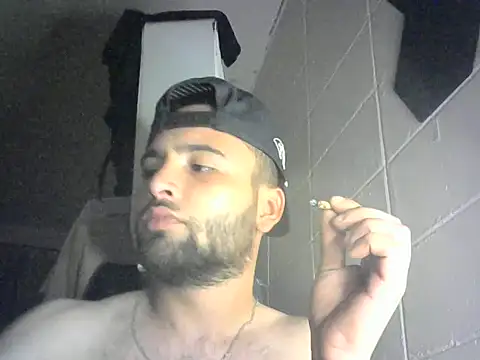 Snapshot of Relk130p chatting on April 2026 03:29:01 AM Relk130p online show from April 2026 03:29:01 AM
