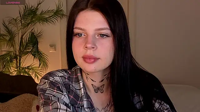 ButterflyElina online show from March 2026 09:18:02 PM