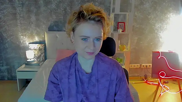 Shiny Liss online show from May 2026 01:34:02 AM