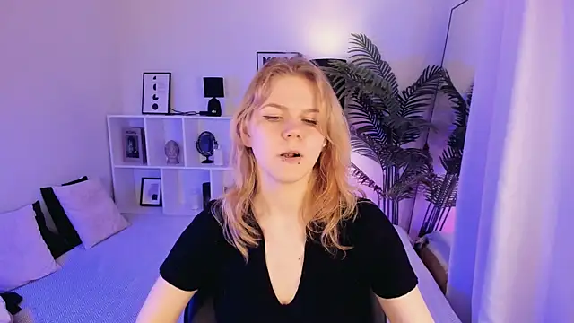 ElizabethVane online show from May 2026 05:29:01 PM