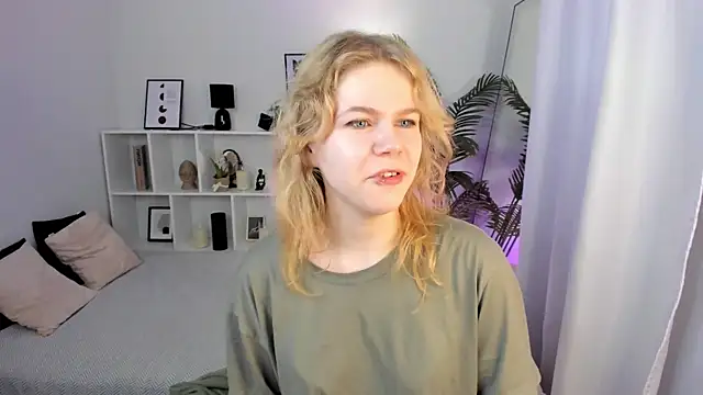 ElizabethVane online show from May 2026 05:14:02 AM
