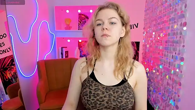 ElizabethVane online show from May 2026 07:04:01 AM