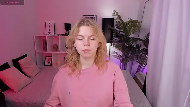 ElizabethVane online show from May 2026 05:45:02 AM