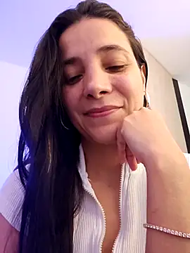 Snapshot of miaeyex chatting on April 2026 12:07:01 PM miaeyex online show from April 2026 12:07:01 PM