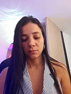 Snapshot of miaeyex chatting on May 2026 12:10:01 PM miaeyex online show from May 2026 12:10:01 PM