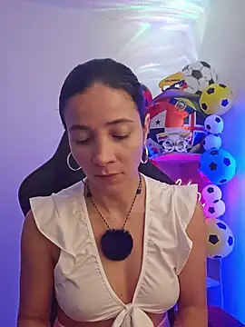 miaeyex online show from June 2026 12:04:01 PM
