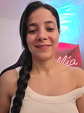 miaeyex online show from July 2026 12:23:01 PM