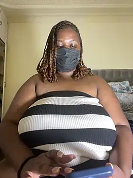 NaughtyGirl0000 online show from May 2026 02:23:01 PM