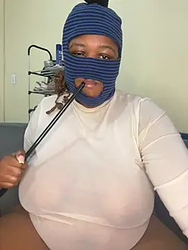 NaughtyGirl0000 online show from May 2026 07:27:01 AM