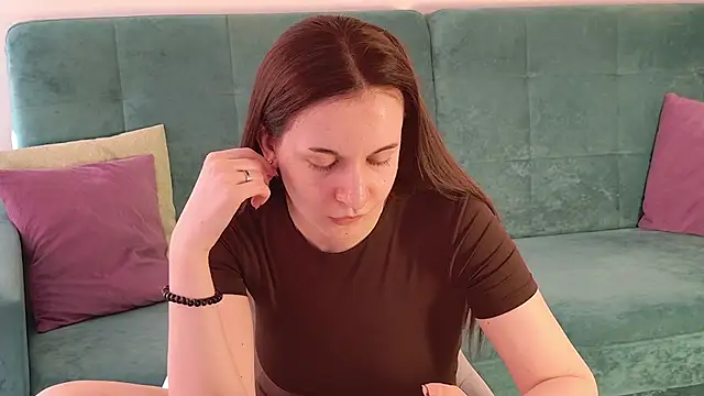 Snapshot of Ola_Queen chatting on May 2026 05:02:02 AM Ola Queen online show from May 2026 05:02:02 AM