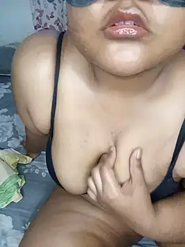 whitechubby07 online show from July 2026 12:19:02 PM