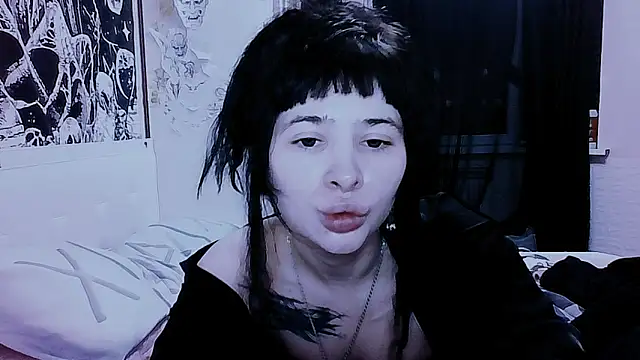 AllisonDeetz online show from June 2026 07:01:02 PM
