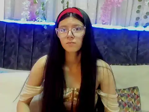 Snapshot of EmiSchwarz chatting on March 2026 01:14:02 PM EmiSchwarz online show from March 2026 01:14:02 PM