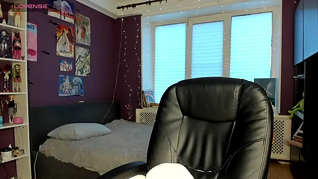 sweet peach    online show from May 2026 06:09:01 PM