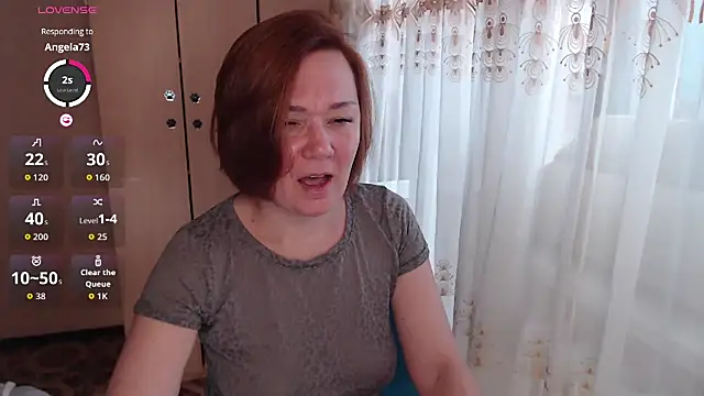Julia Vagrik online show from July 2026 11:24:01 AM