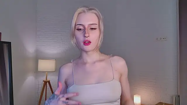 Snapshot of oh__lily chatting on May 2026 04:04:02 PM oh lily online show from May 2026 04:04:02 PM