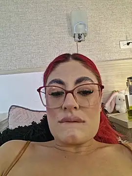 Scarlet Evanss  online show from July 2026 08:08:01 PM