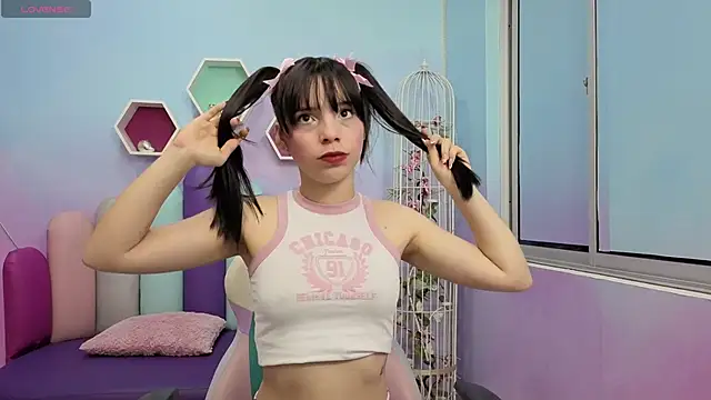 Isaa Skinny online show from May 2026 03:34:01 AM