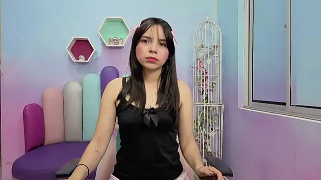 Isaa Skinny online show from June 2026 03:59:02 AM