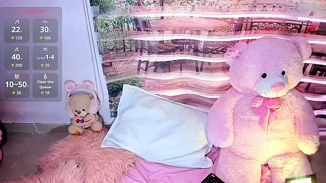 little doll18  online show from June 2026 08:51:01 PM