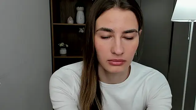 Snapshot of CarrieAndzulis chatting on March 2026 03:00:01 AM CarrieAndzulis online show from March 2026 03:00:01 AM