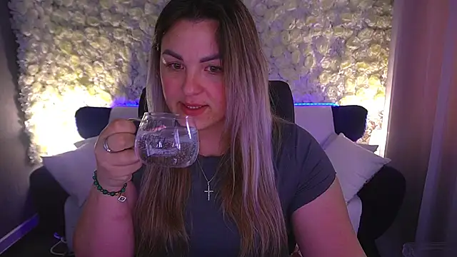 AlissyaGrayy online show from May 2026 12:46:01 PM