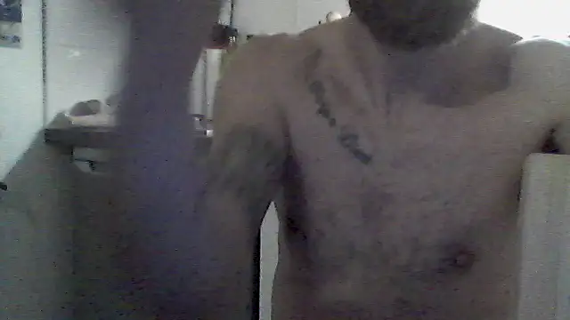 Snapshot of Timoo82 chatting on April 2026 07:11:01 PM Timoo82 online show from April 2026 07:11:01 PM