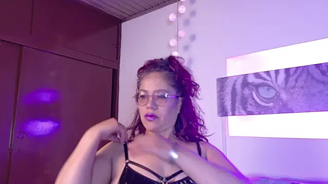 Mariia Paulaa online show from July 2026 04:18:01 AM