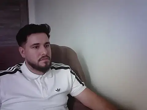 Gianiboy99 online show from June 2026 01:48:02 PM