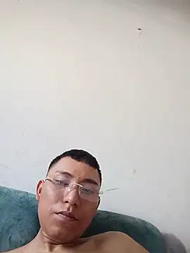Cleyder3 online show from June 2026 06:21:02 PM