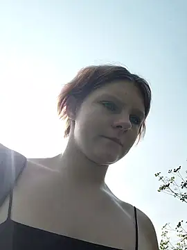 NinaParri online show from July 2026 04:32:01 AM