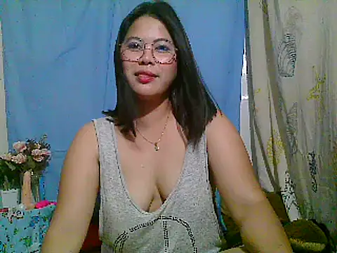 asianflirtt35 online show from May 2026 06:33:01 AM