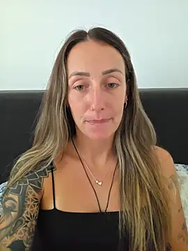 NicoleKaiser online show from July 2026 04:10:01 PM