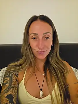 NicoleKaiser online show from July 2026 07:23:02 PM