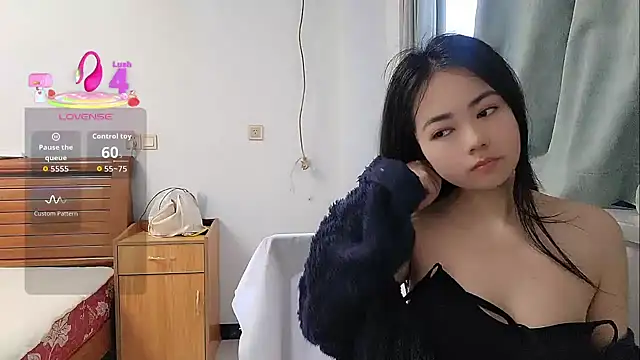 Snapshot of xixi2026 chatting on April 2026 05:43:02 AM xixi2026 online show from April 2026 05:43:02 AM