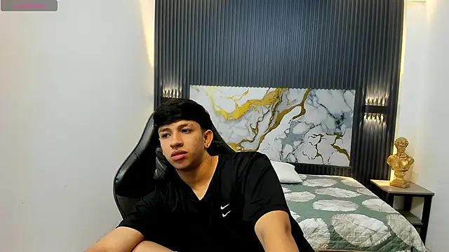 AdrianFranko online show from May 2026 02:45:01 PM